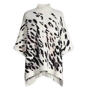 NWT BAREFOOT DREAMS COZYCHIC ANIMAL CHEETAH PRINT PONCHO FROM SAKS $148 ONE SIZE